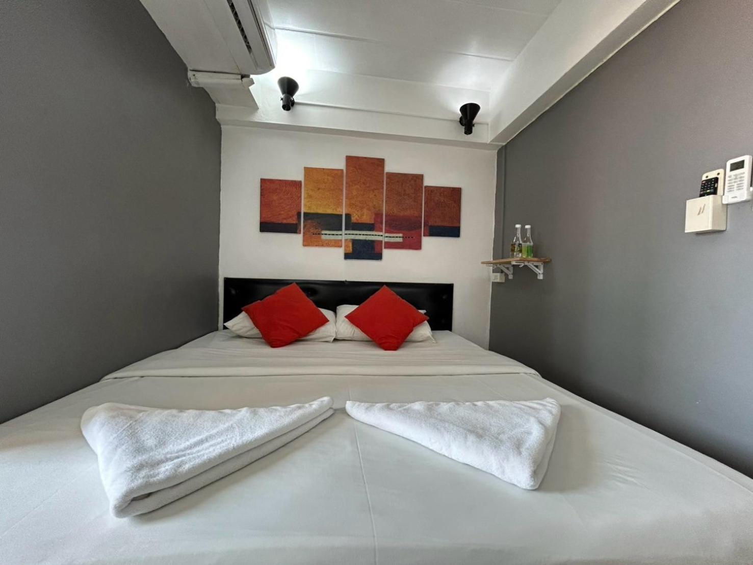 Khaosan Art - Sha Certified Bangkok
